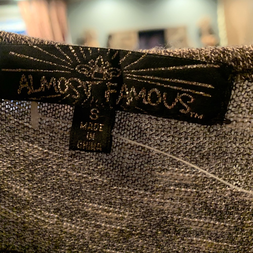 Top - Picture 4 of 4